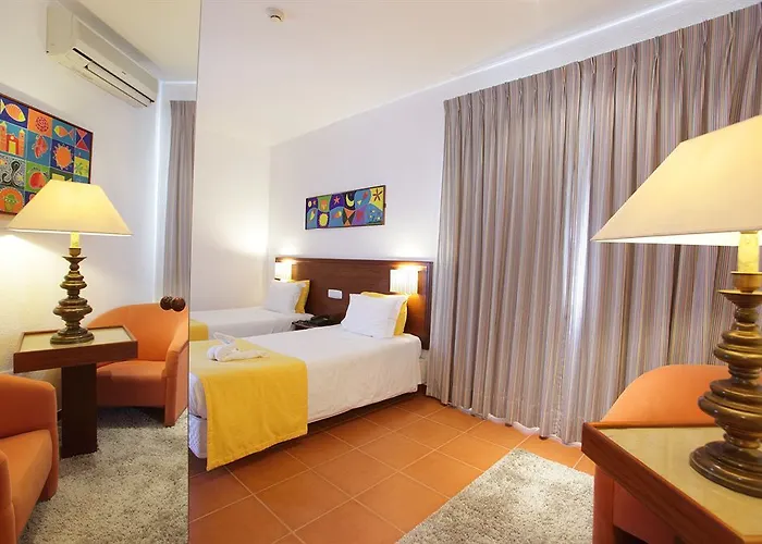 Residencial Mar E Sol 2* Costa da Caparica