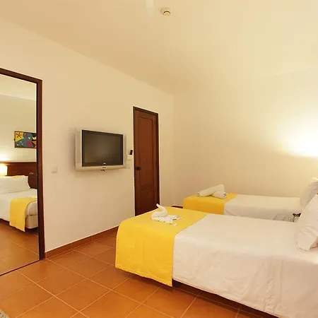 Hotel Residencial Mar E Sol 2*